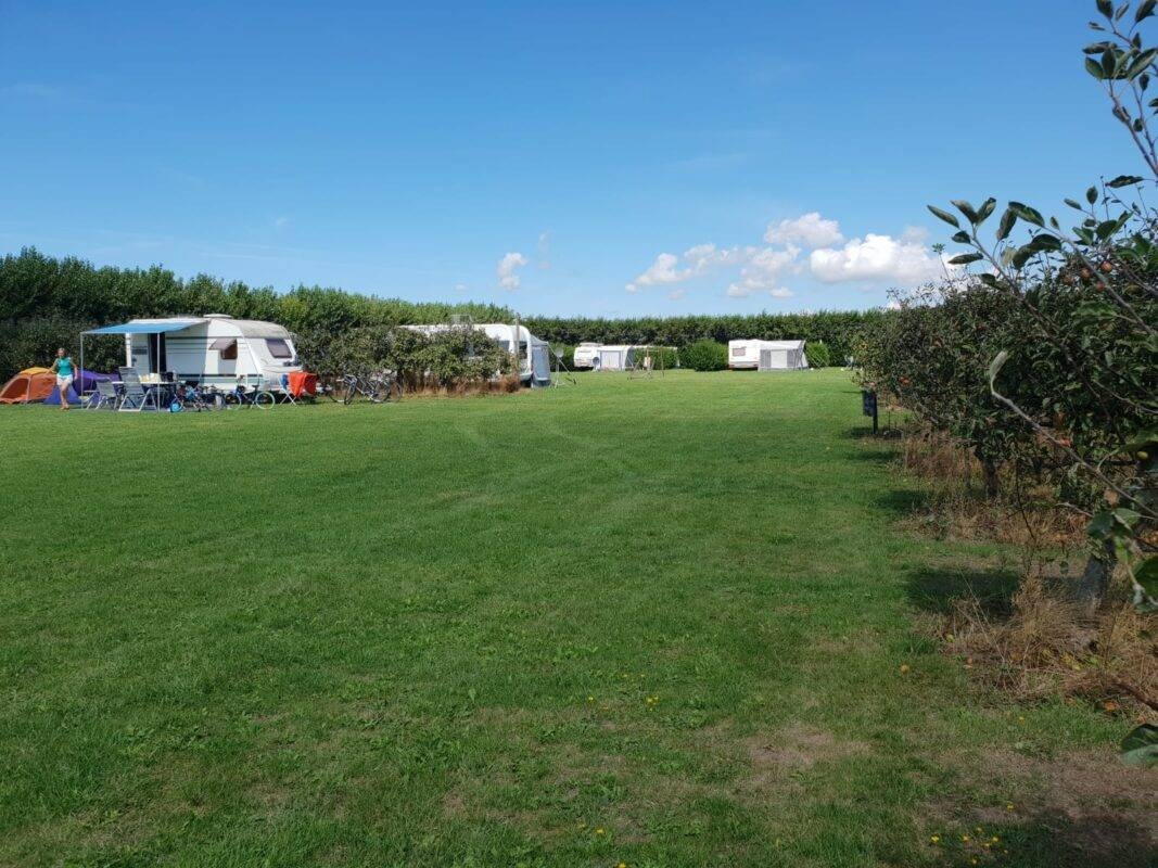 Camping De Zeeuwse Vlag — Kemping in Zonnemaire / Zeeland