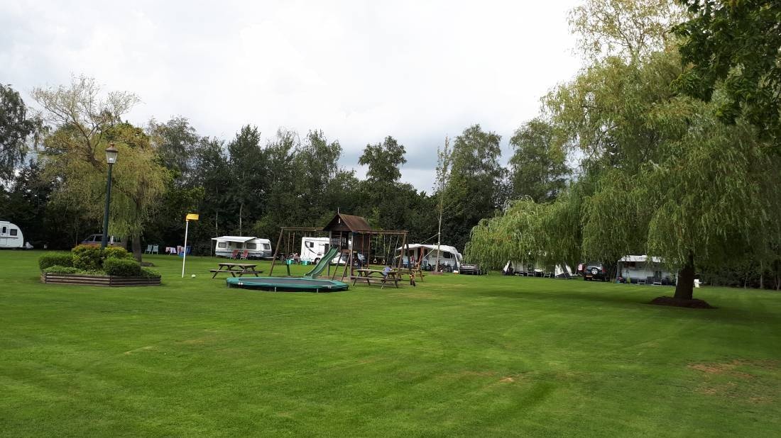 Minicamping Maya's Hoefke — Campingplatz in Hoogeloon / Noord-Brabant
