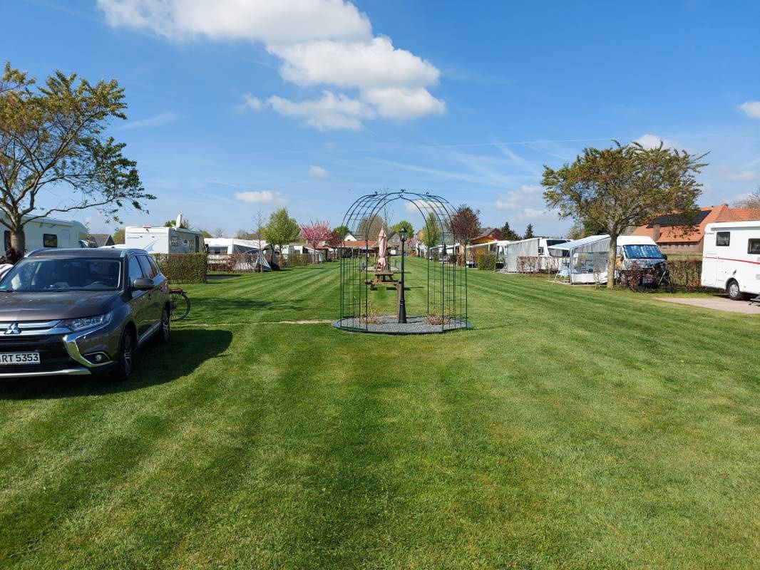 Camping Den Hoogen Berg — Kemping in Boven-Leeuwen