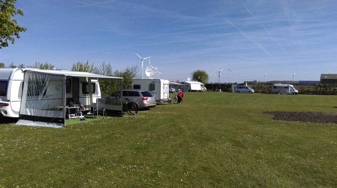 Minicamping Polderzicht — Campingplatz in Hoeven