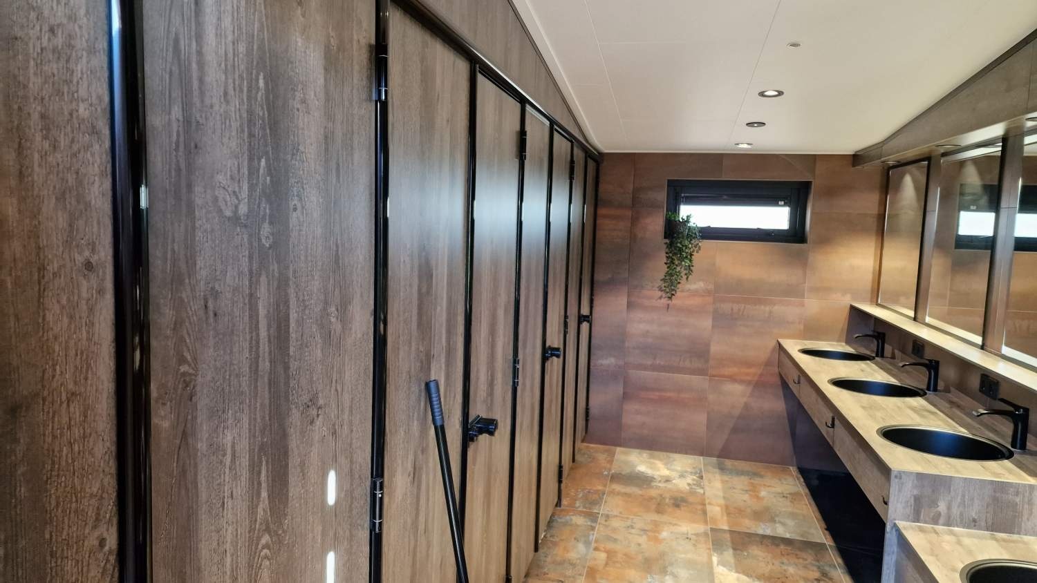 Camping Oosterbos — Camping in Nieuw-Dordrecht