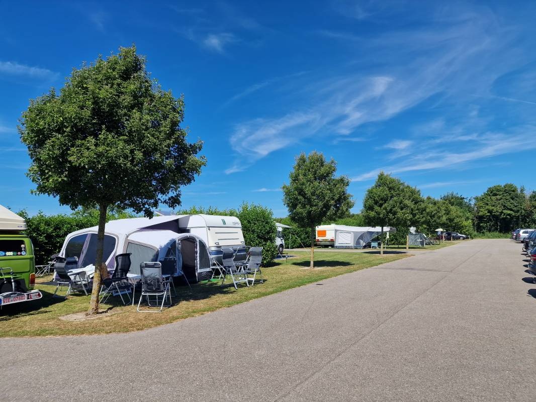Camping de Lange Pacht — Camping Site in Vlissingen