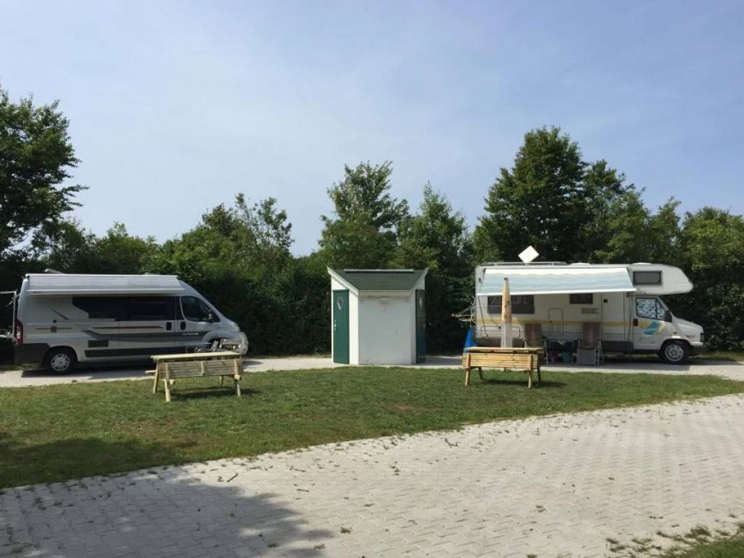 Vakantiepark De Koorn-Aar — Camping in Den Burg