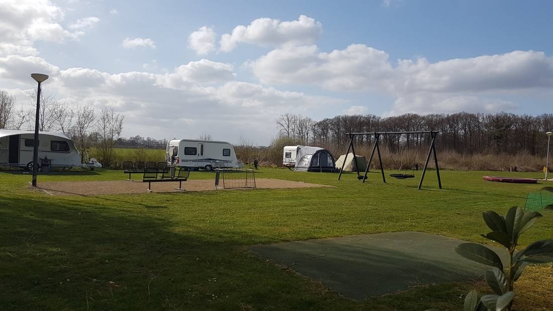 Minicamping De Gijzel — Campingplatz in Helvoirt / Noord-Brabant