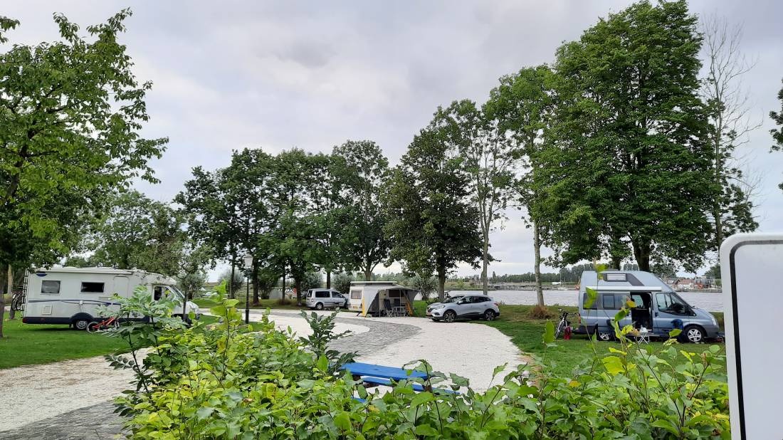 Camping de Rousant — Camping in Lauwerzijl