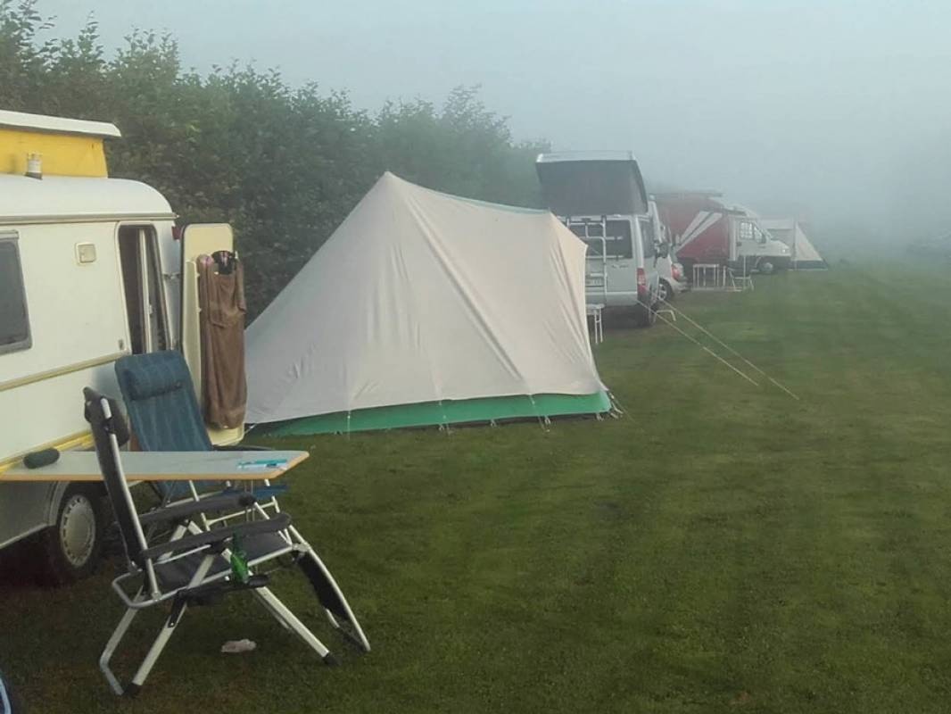 Minicamping 't Hulpgat — Campingplatz in Almkerk