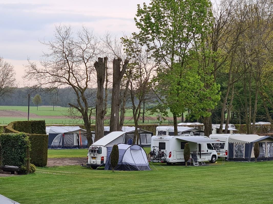 Mini-camping Looierheide — Місце для кемпінгу in Ottersum / Limburg