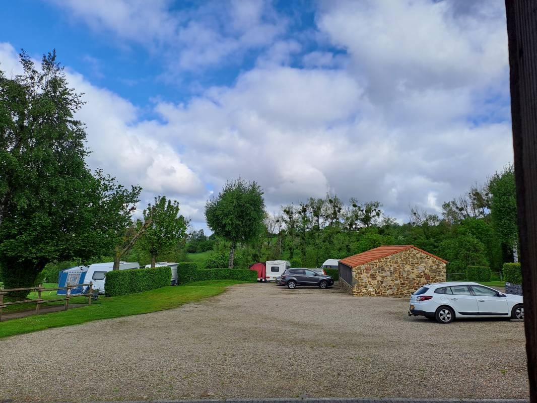 Vakantiehoeve Bellet Minicamping — Kemping in Vijlen