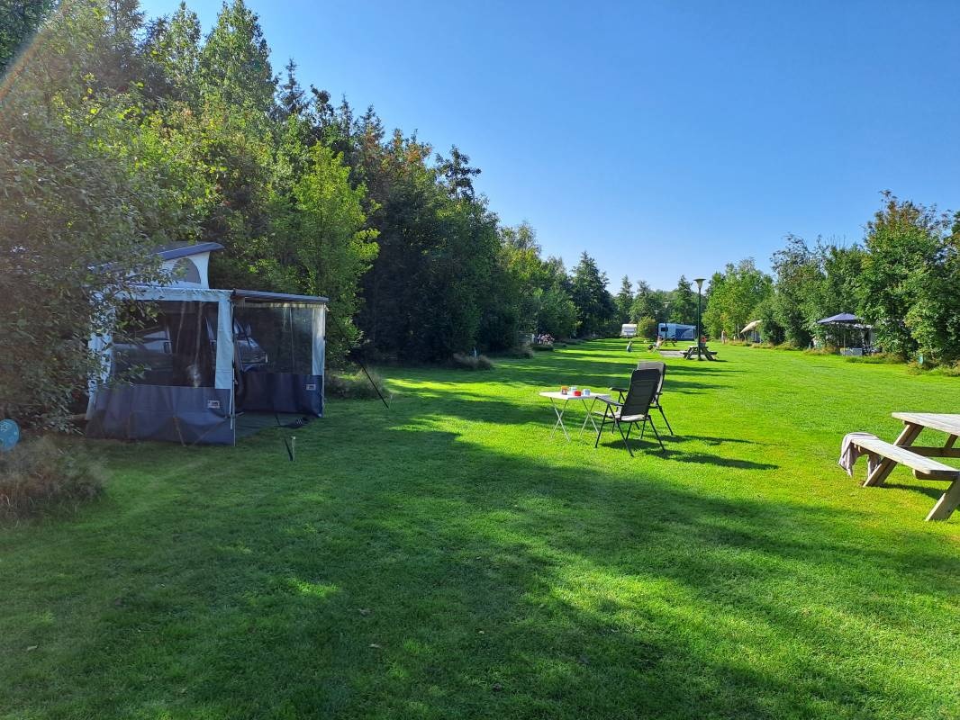 Minicamping de Dobbe — Campingplads in Kollumersweach