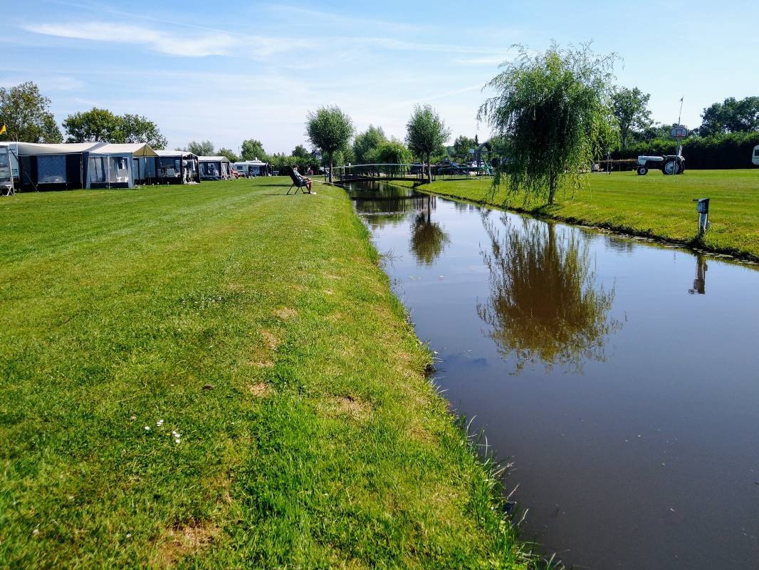 SVR Camping De Victorie — Sítio de acampamento in Meerkerk