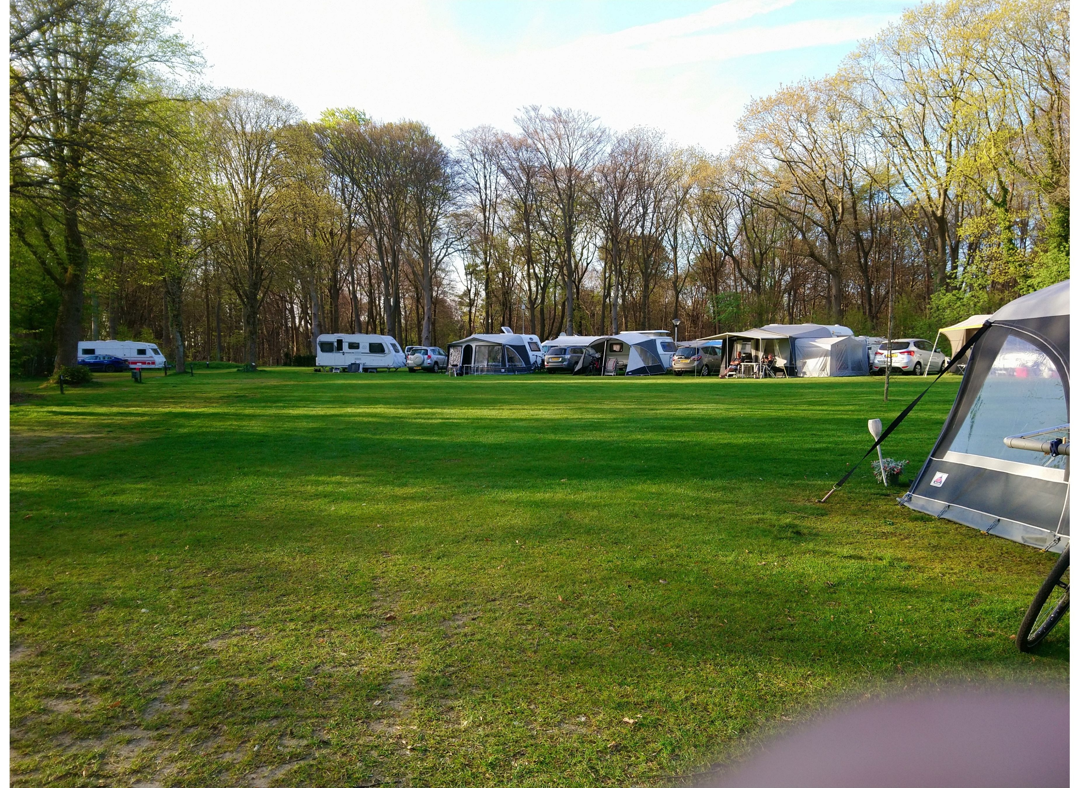 Camping Warnsborn — Kamp yeri in Arnhem / Gelderland