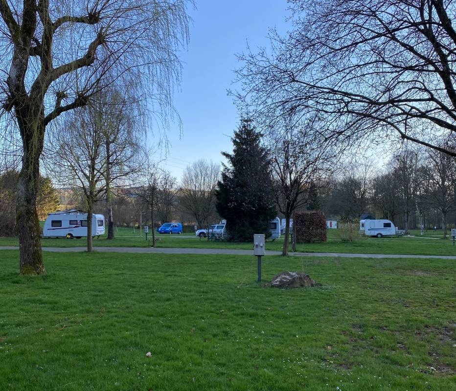 Camping de L'Eau Rouge — Area da campeggio in Stavelot