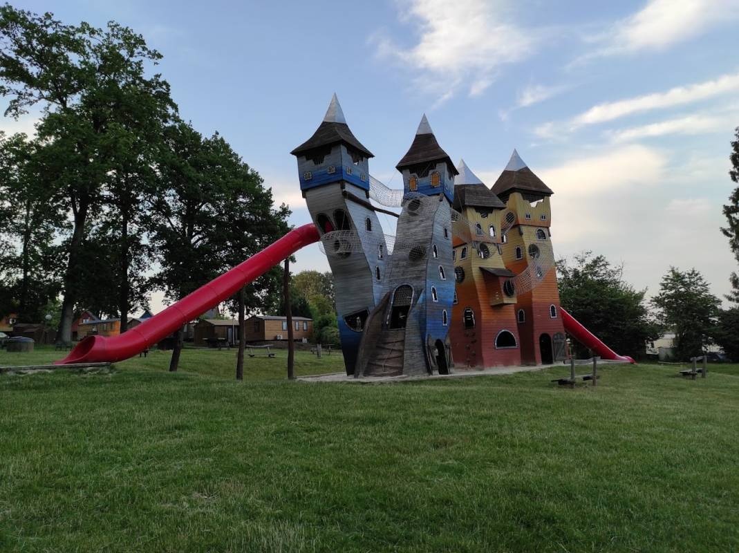 Camping Capfun — Campingplatz in Burdinne