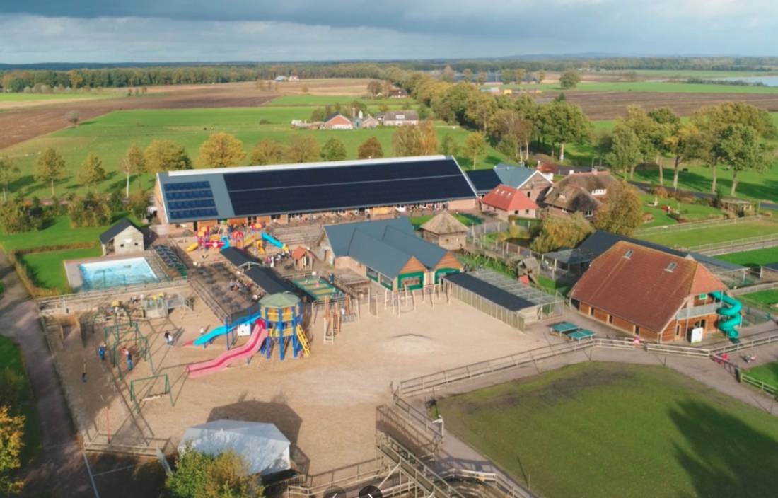Speel- en Recreatieboerderij de Flierefluiter — Camping Site in Raalte / Overijssel
