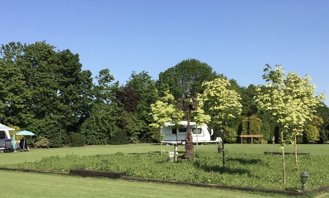 Minicamping Hoeve Kootwijk — Kamp yeri in Kootwijkerbroek / Gelderland