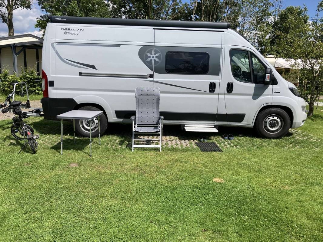Jachthaven en Camping De Helling — Campingplass in Culemborg / Gelderland