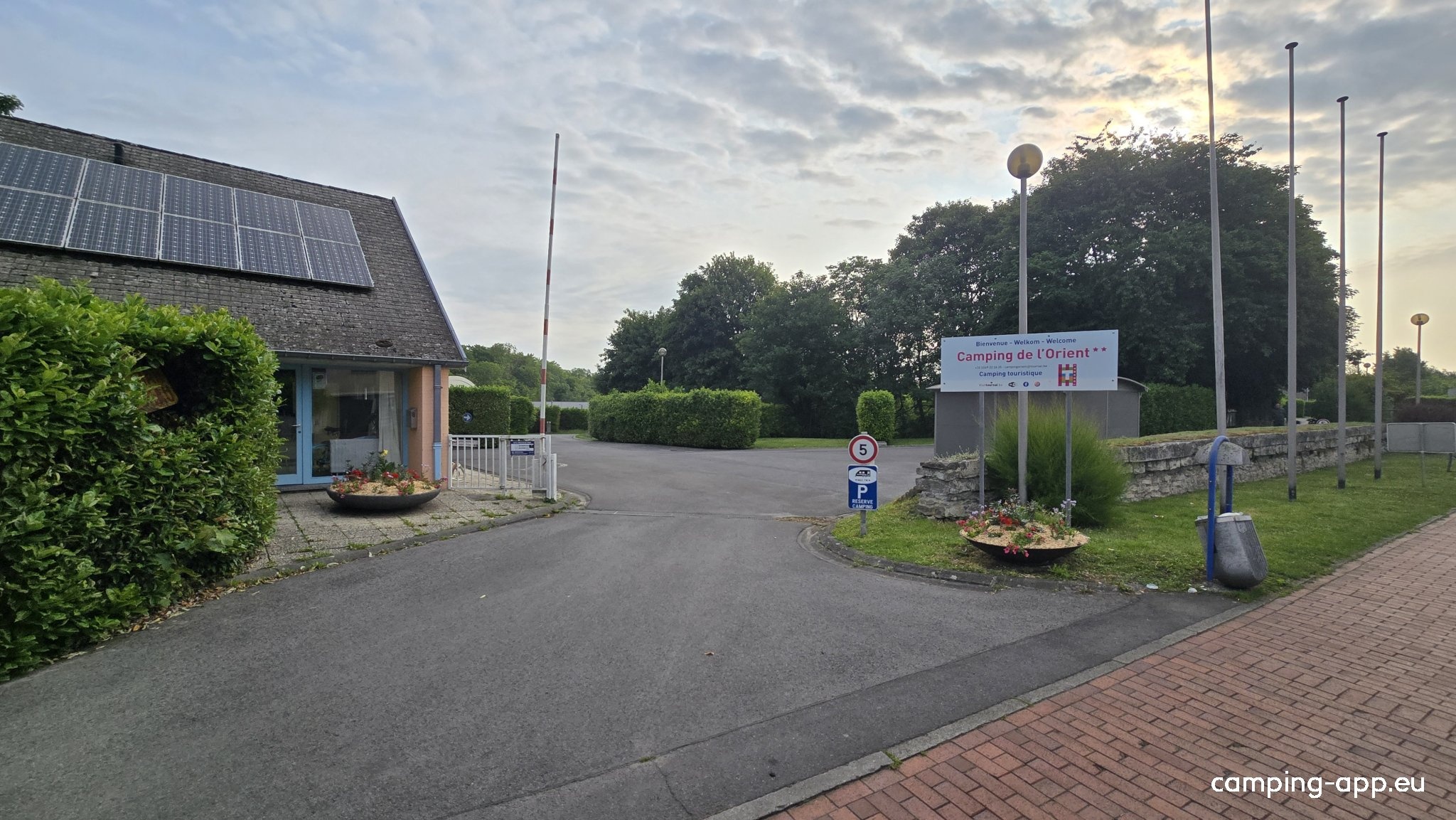 Camping De L'Orient — Camping in Tournai / Wallonie