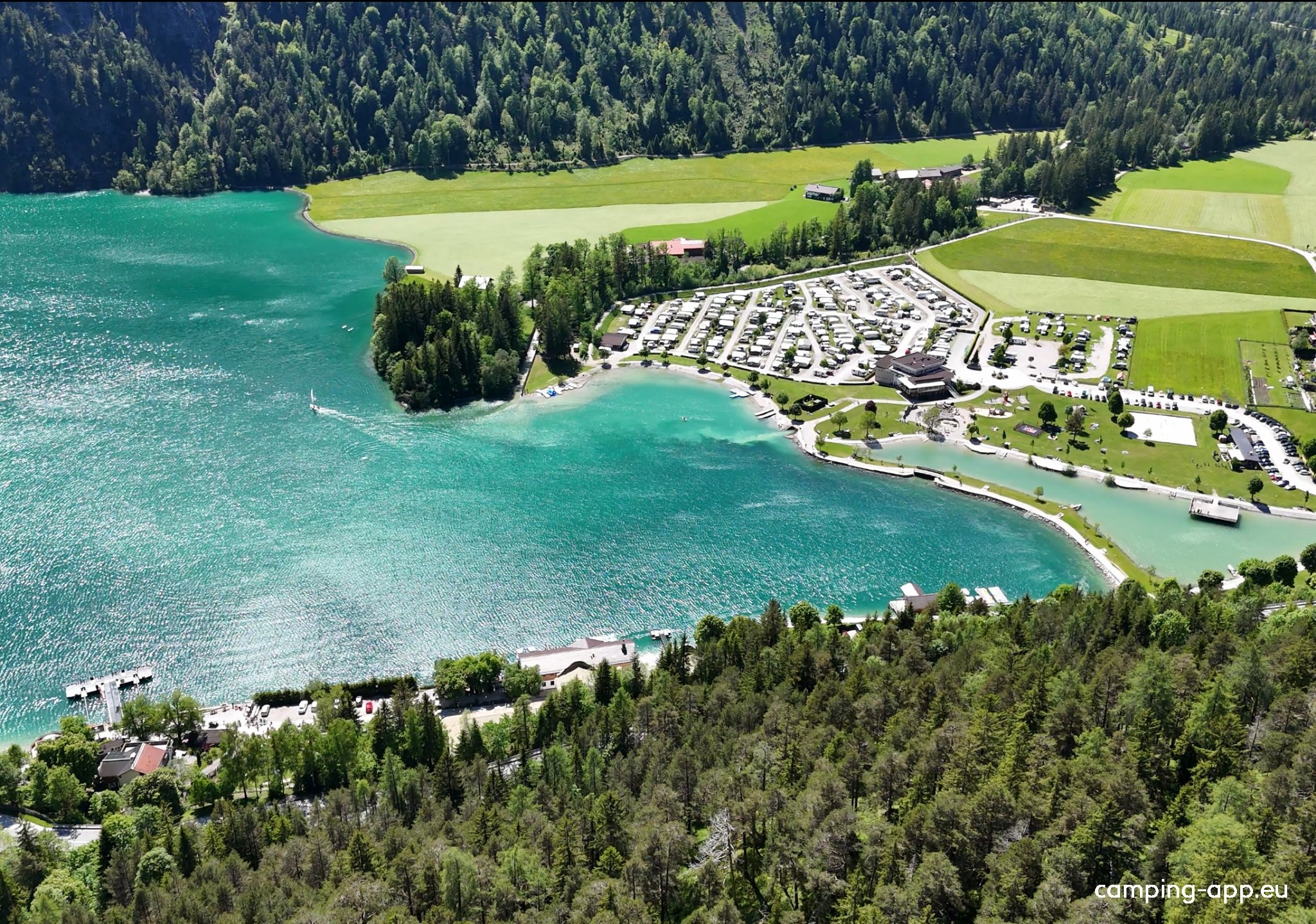 Alpen Caravan Park Achensee — Sítio de acampamento in Achenkirch 