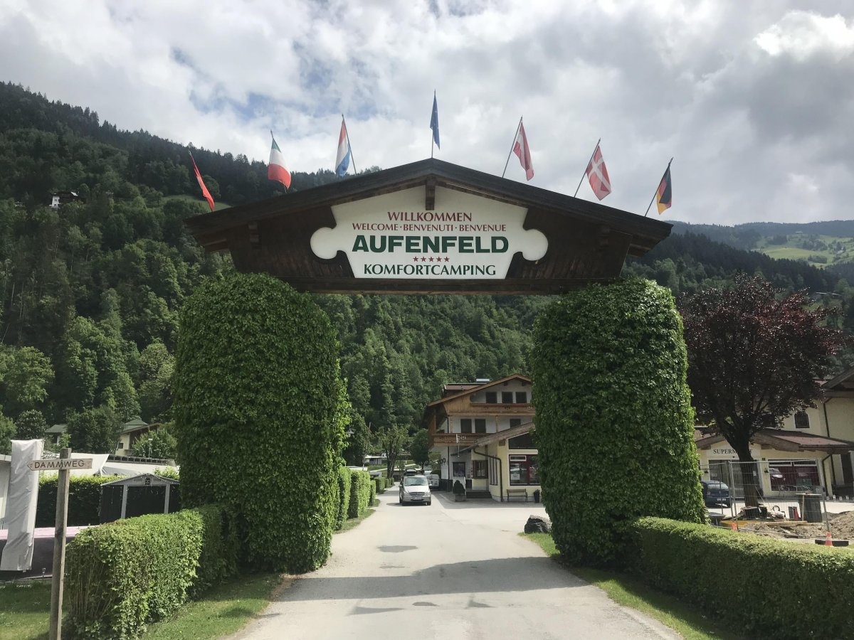 Aufenfeld Erlebnis Resort Zillertal ***** — Area da campeggio in Aschau / Tirol