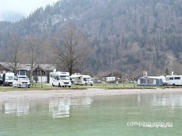 Romantik-Camping Wolfgangsee Lindenstrand — Foto 3