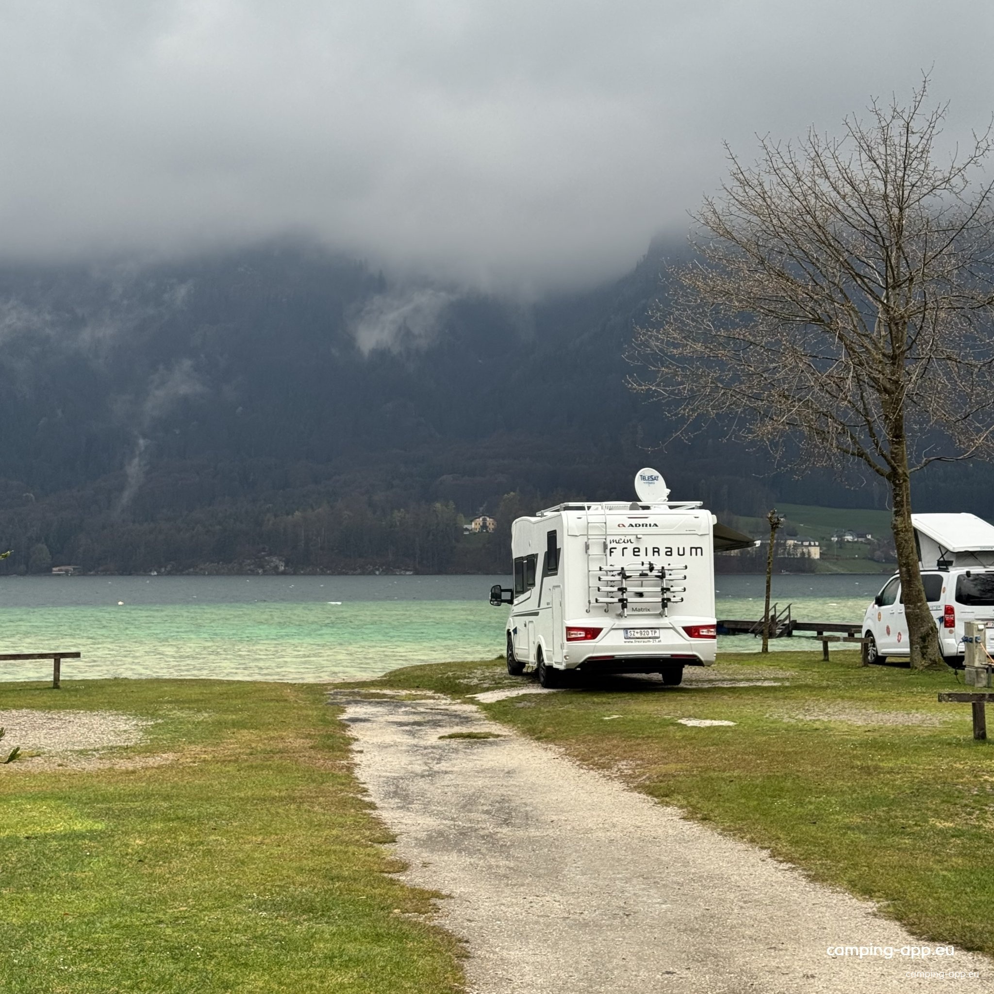 Romantik-Camping Wolfgangsee Lindenstrand — Sítio de acampamento in Abersee/St. Gilgen / Salzburg