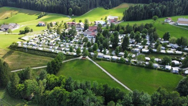 Camp Mond See Land ****