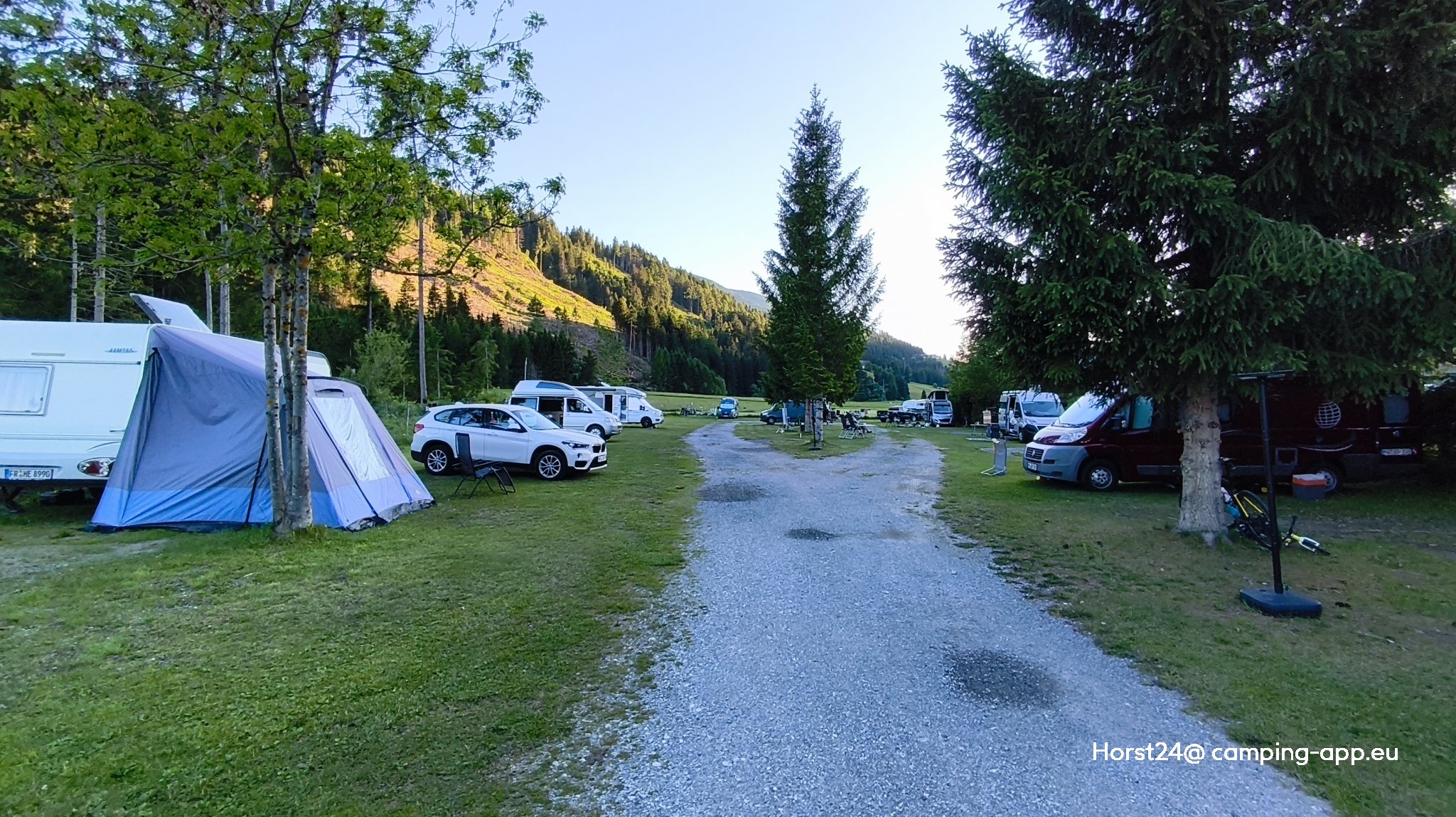 Camping Lienzer Dolomiten — Campingplass in Strassen