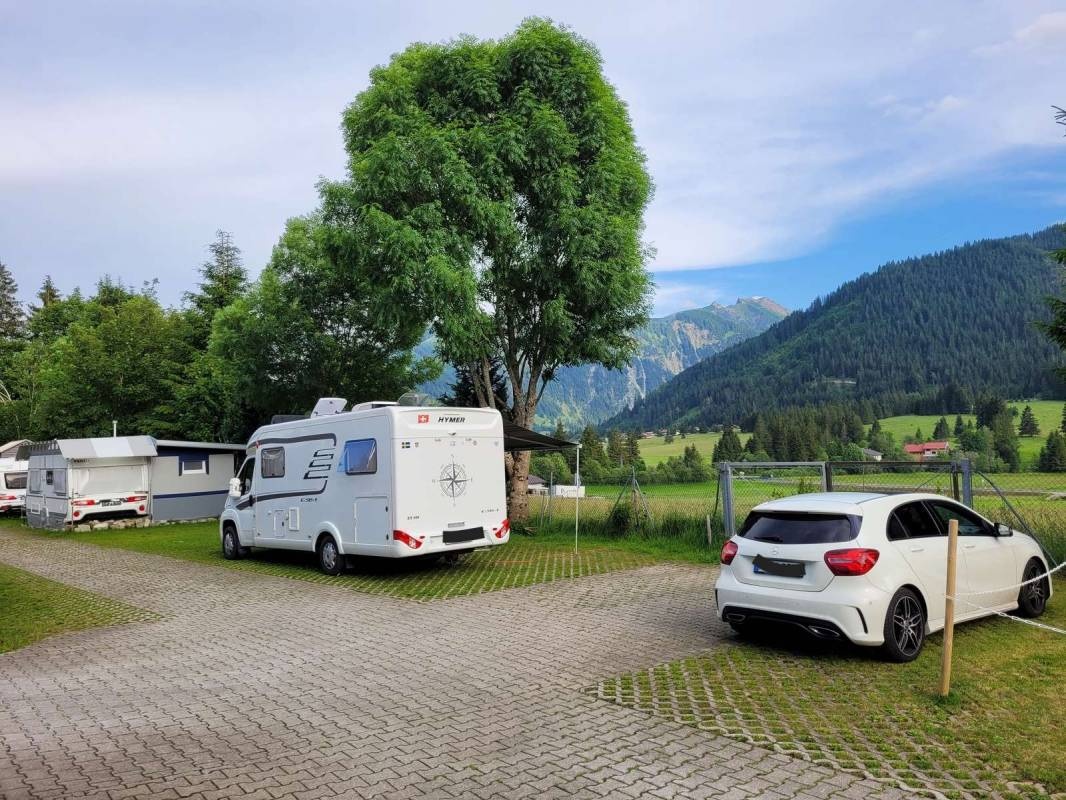Alpenwelt Camping & Apartments — Camping Site in Tannheim / Tirol