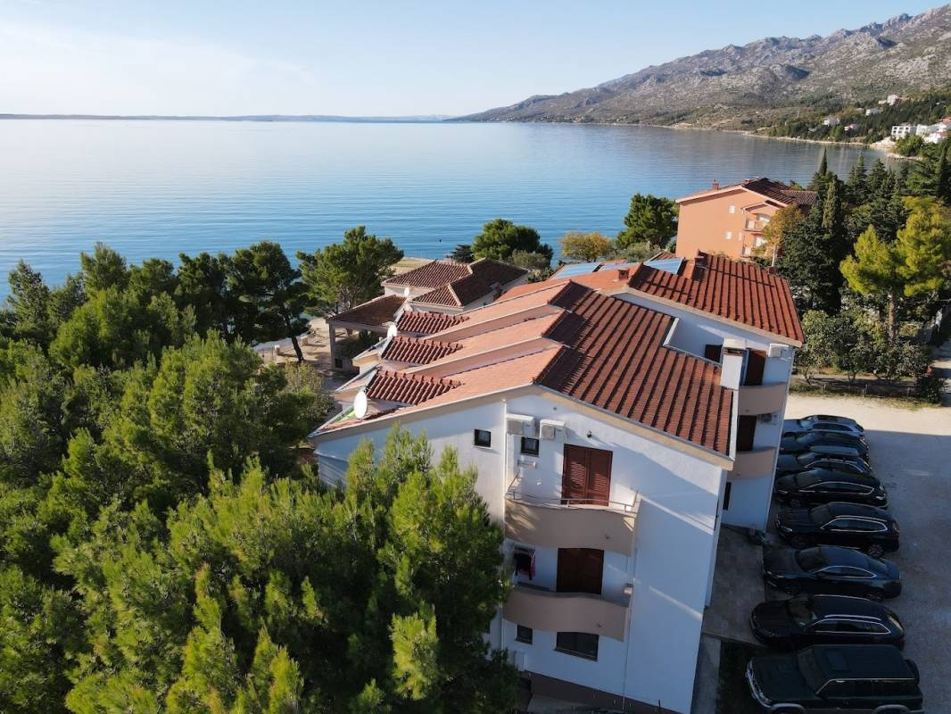 Pansion Michael — 露营地 in Starigrad