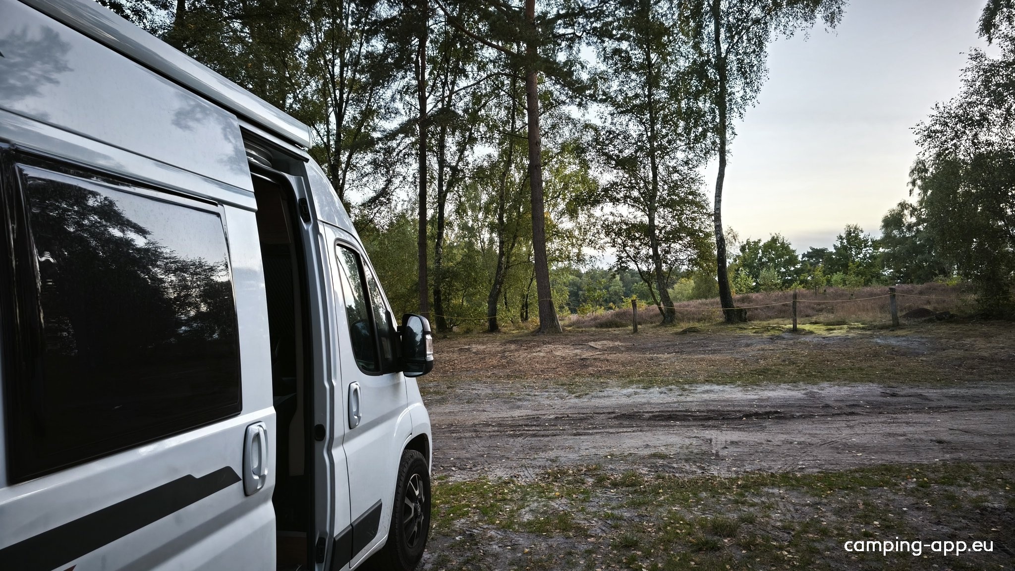 Stellplatz am Naturschutzpark Bispingen — Camperplaats in Bispingen-Heidetal