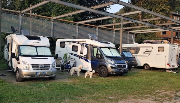 Area sosta camper Colico — Stellplatz in Colico Piano