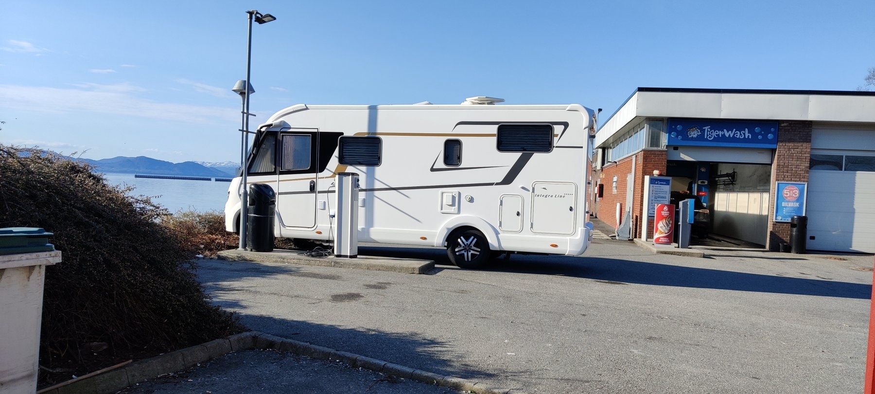 Bobilparkering Steinneset — Campervan Site in Osøyro