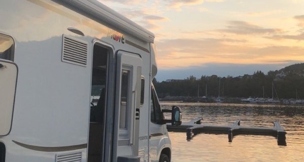 Bobilparkering Steinneset — Photo 6