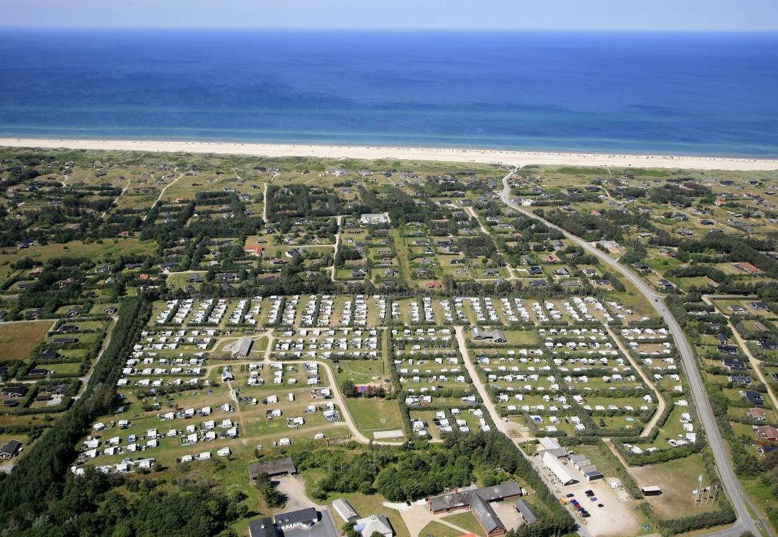 Grønhøj Strand Camping — Camping in Loekken