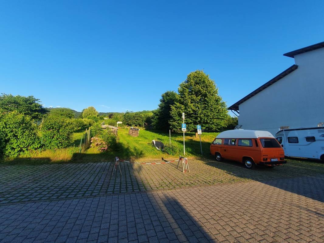 Wohnmobilstellplatz Ebringen — Sítio para autocaravanas in Ebringen