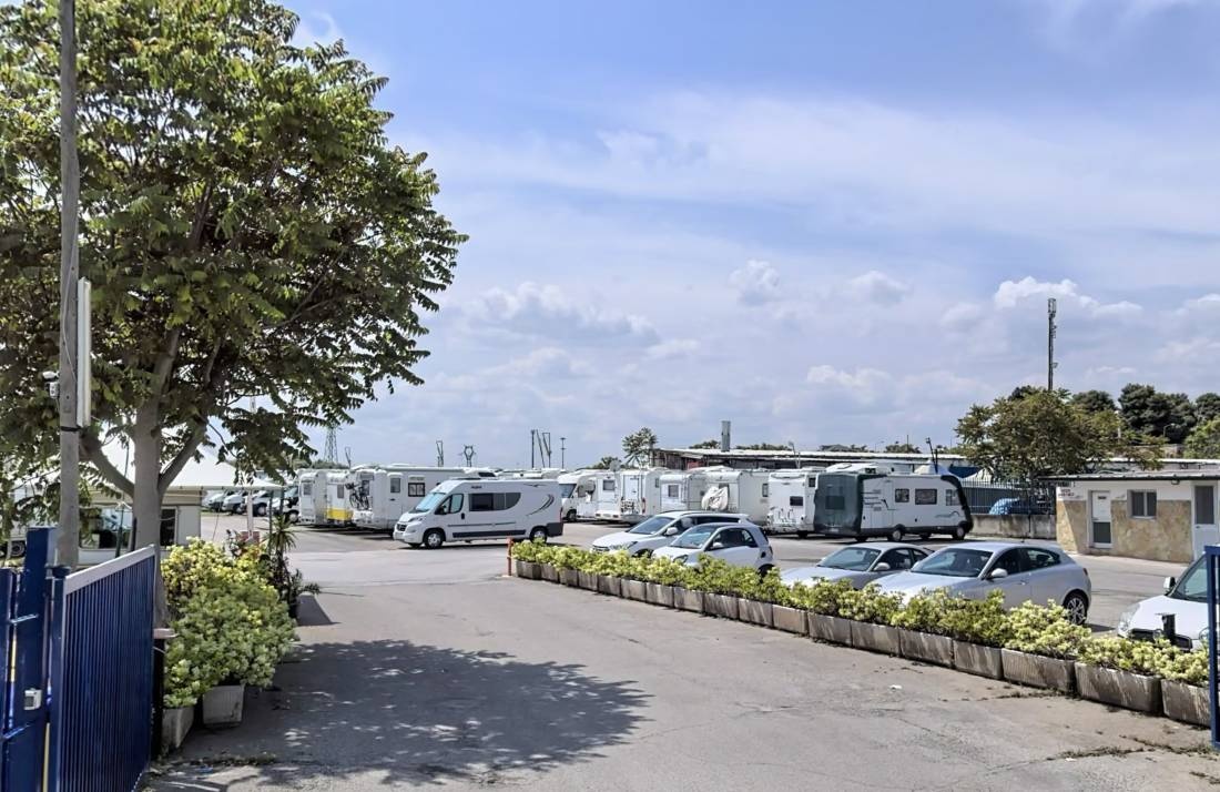Gran Parcheggio — Campervan Site in Bari