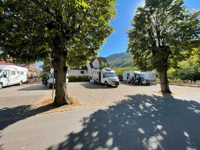 Stellplatz Châtenois — Campervan Site in Châtenois