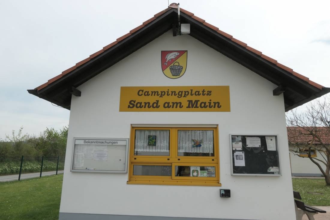 Campingplatz Sand am Main — Kamp yeri in Sand am Main
