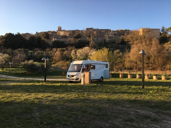 Stellplatz Radicondoli — Camperplads in Radicondoli