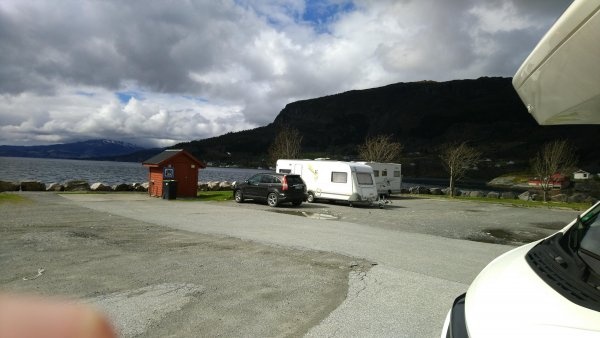 Bunnpris Eikelandsosen — Aire camping car in Eikelandsosen