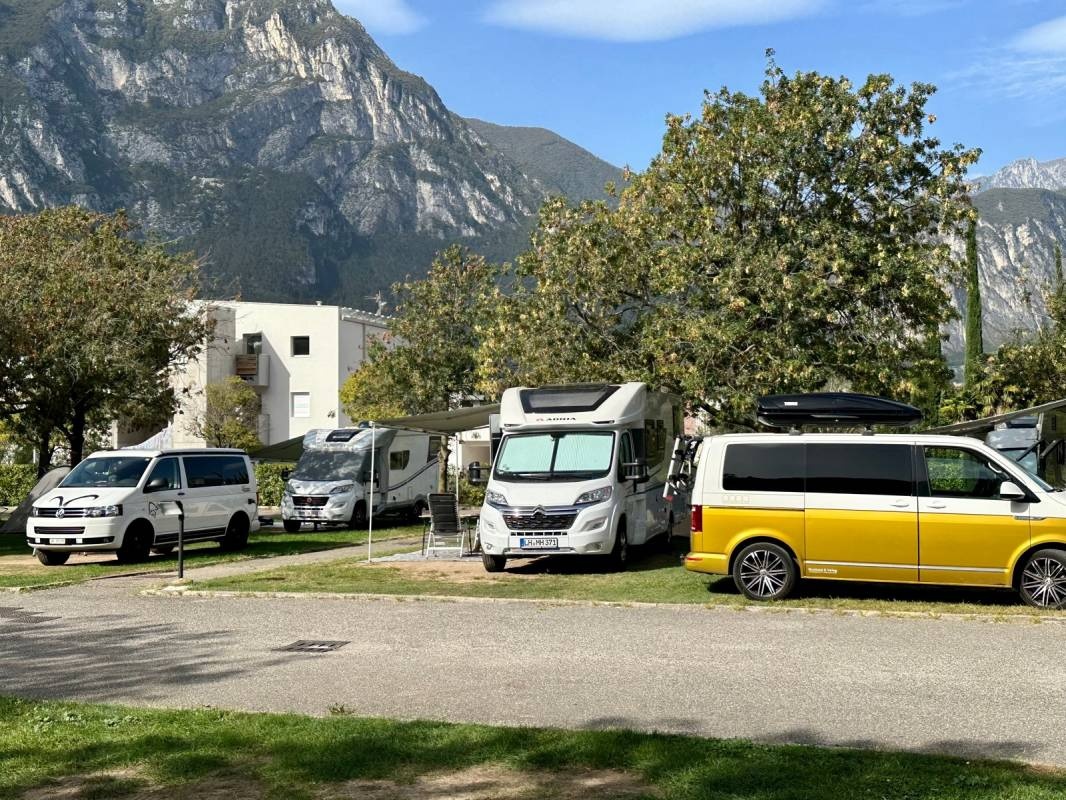 Camping Brione — Campingplass in Riva del Garda