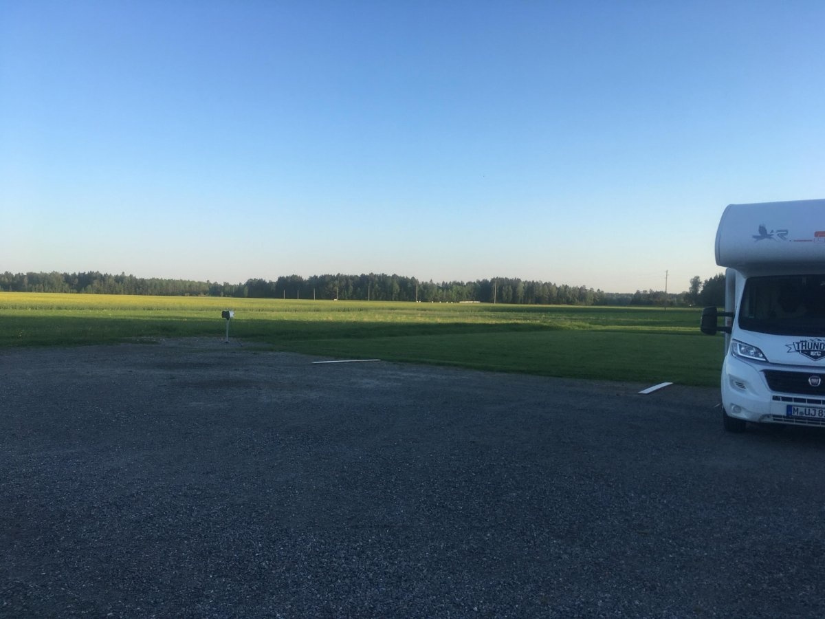 Brännebacka Gård — Camperplads in Grästorp