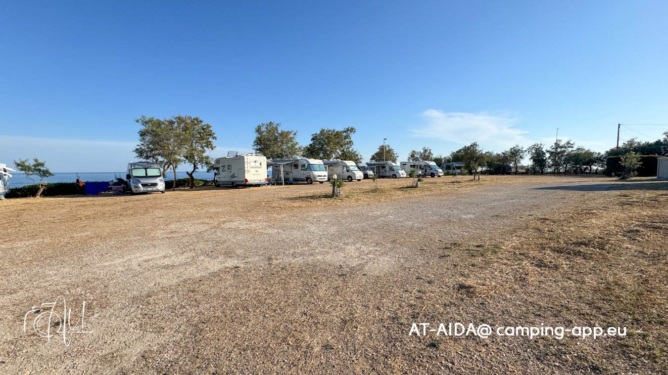 Area Sosta Camper Il Saraceno — Sítio para autocaravanas in Punta Prosciutto