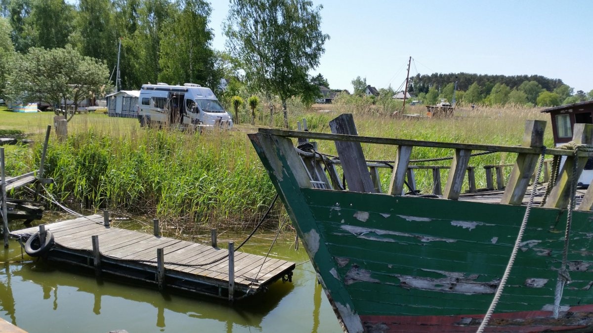 Sportboothafen Zecherin — Karavan Sitesi in Mölschow OT Zecherin