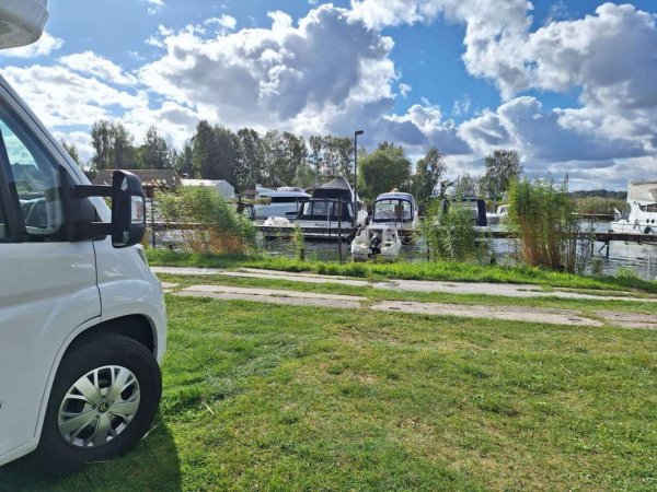 Sportboothafen Zecherin