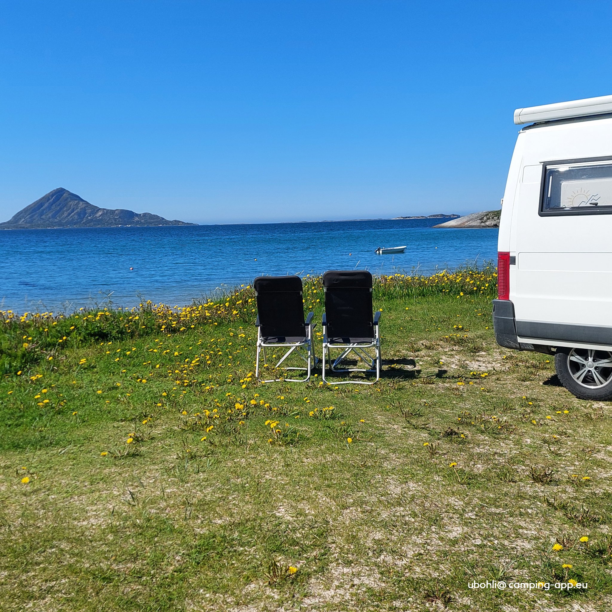 Åmnes Camping — Area da campeggio in Engavågen