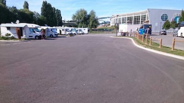 Stellplatz Saint-Quentin — 露营车营地 in Saint-Quentin