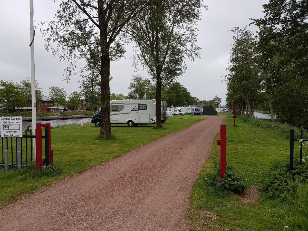 Het Spoordok Musselkanaal — 露营车营地 in Musselkanaal