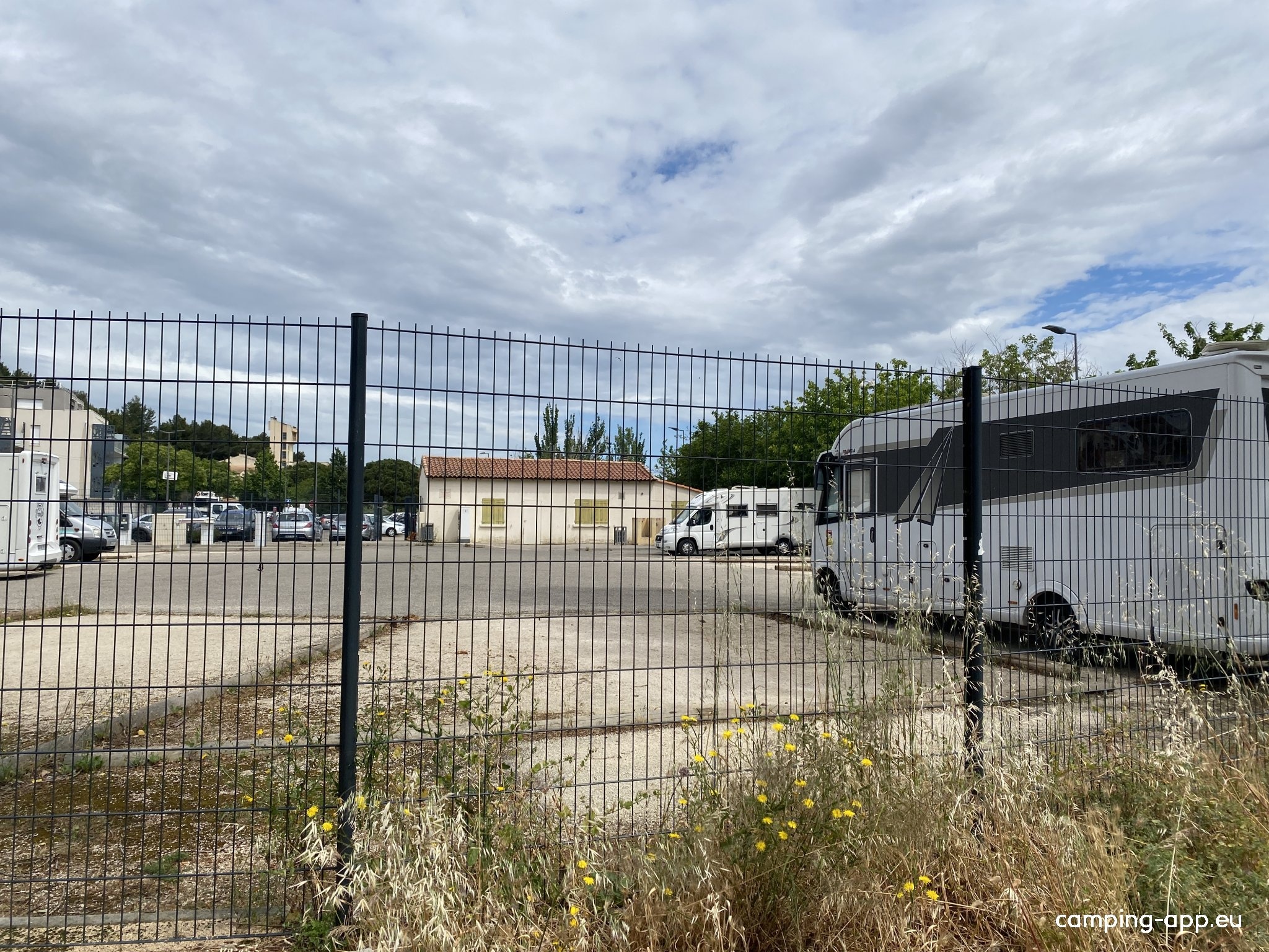 Stellplatz Istres — Bobilplass in Istres