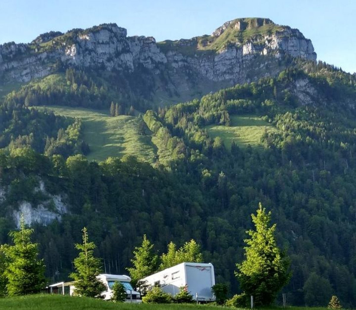 Ferienhof Rüti — Camping in Schwyz
